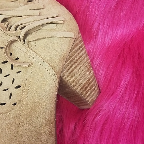 Booties - Picture 4 of 5